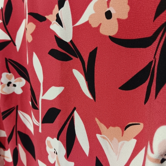 Talbots EUC Large Petite Beautiful Floral Blouse, Bell Sleeves, Side Zipper, - Picture 5 of 8